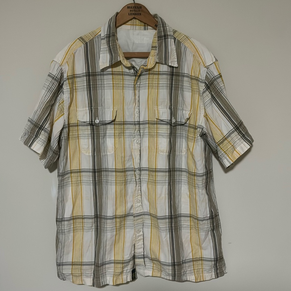✅ AIGLE Short Sleeve Plaid Button Down Casual Outdoor Shirt Yellow Gray White
